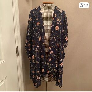 Market & Spruce Floral Kimono Top EUC